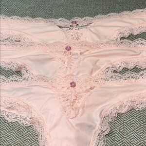 Lot of 3 - Victoria's Secret Dream Angels Thongs M Medium NWT Blush Pink Lace